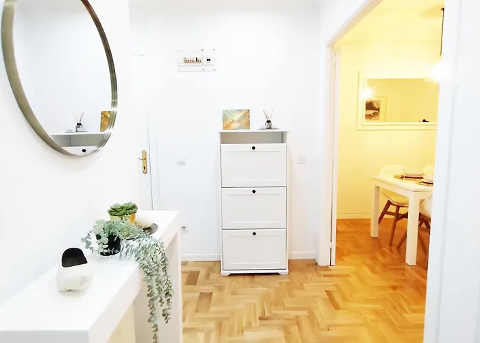 Pablo Neruda Διαμέρισμα *